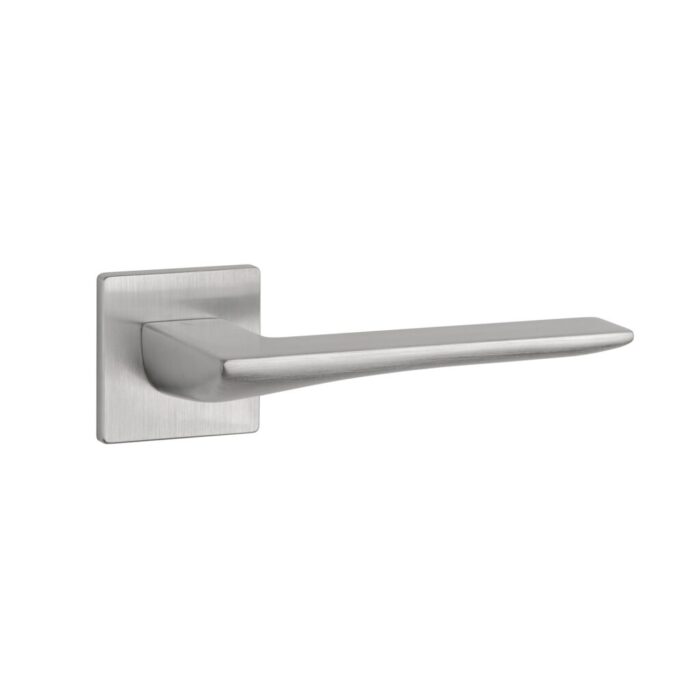 B2B-IRIS-Q-5S-DSC-1024x1024 Elevate your interior with Iris on Square Rosette in brushed chrome, a modern luxury handle featuring a sleek, premium square rosette design.