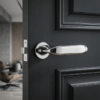 Peonia on Round Rosette in polished chrome, premium round internal handles with a sleek contemporary shine.